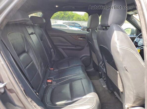 SADCM2FV8KA357623 2019 JAGUAR F-PACE Gray Widok wnętrza z tyłu
