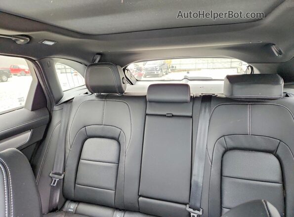 SADCT2EX1RA736334 2024 JAGUAR F-PACE White უკანა სავარძლების ხედი