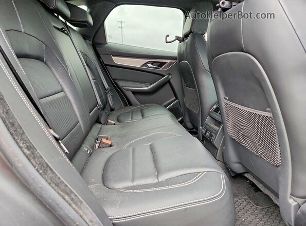 SADCT2EX1RA736334 2024 JAGUAR F-PACE White უკანა სალონის ხედი