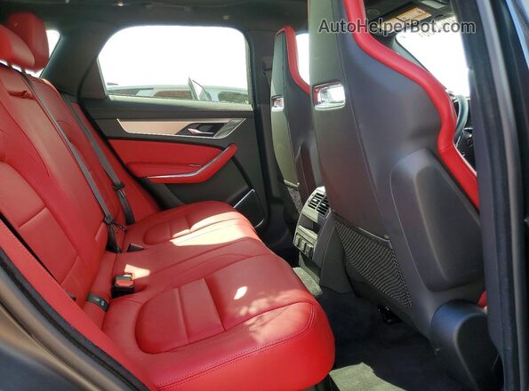SADCT2EX8SA746980 2025 JAGUAR F-PACE Black Rear interior view