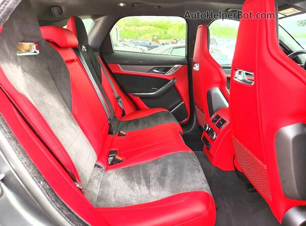 SADCZ2EE6MA669395 2021 JAGUAR F-PACE Красный Вид задней части салона
