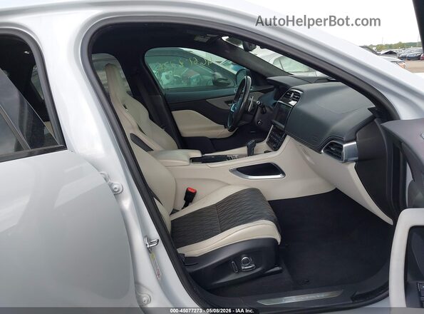SADCZ2EE7LA653401 2020 JAGUAR F-PACE White Вид салону спереду