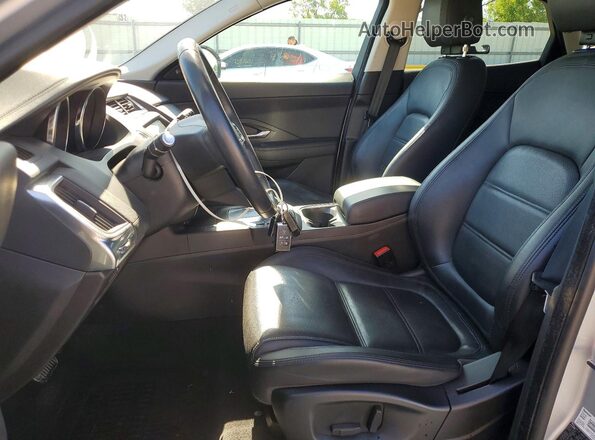 SADFJ2FX5K1Z51433 2019 JAGUAR E-PACE Silver Widok wnętrza z przodu