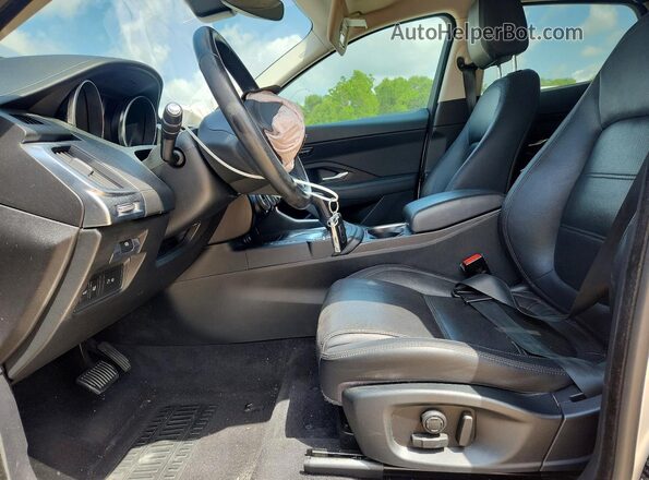 SADFP2FX0K1Z39334 2019 JAGUAR E-PACE Silver Widok wnętrza z przodu