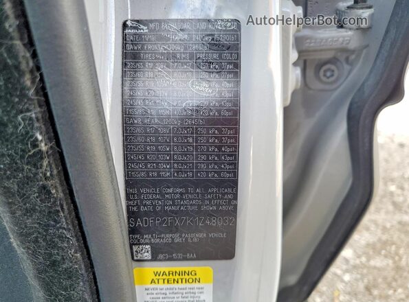 SADFP2FX7K1Z48032 2019 JAGUAR E-PACE Gray Engine compartment view