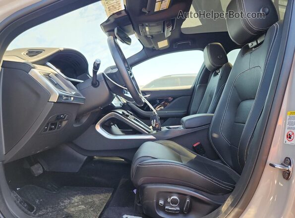 SADHC2S15K1F73413 2019 JAGUAR I-PACE Gray Front interior view