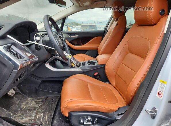 SADHD2S18K1F68882 2019 JAGUAR I-PACE Gray წინა სალონის ხედი