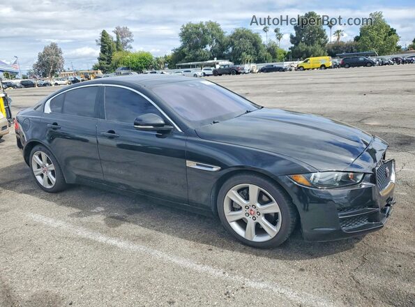 SAJAD4FX7JCP28596 2018 JAGUAR XF Черный Передняя правая четверть