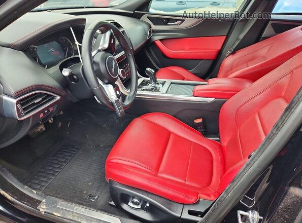 SAJAT4GX9LCP60390 2020 JAGUAR XF Черный Вид салона спереди