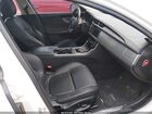 2016 Jaguar Xf 35t Premium Белый vin: SAJBD4BV9GCY16731