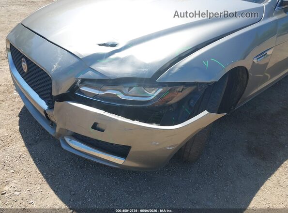 SAJBJ4BV4HCY43054 2017 JAGUAR XF Серый Вид спереди