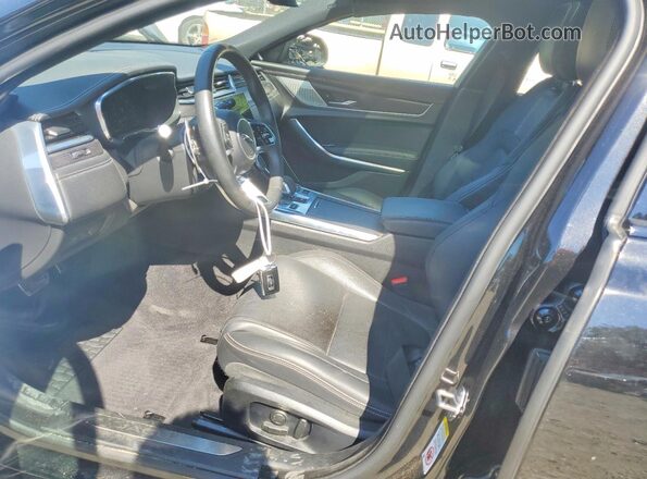 SAJBL4GX4RCY96164 2024 JAGUAR XF Черный Вид салона спереди