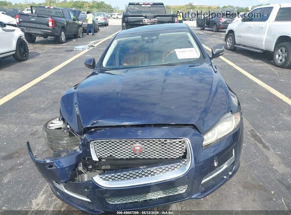 SAJWA2G74J8W13622 2018 JAGUAR XJ Navy Widok wnętrza z tyłu