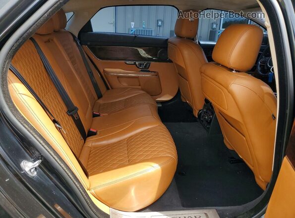 SAJWJ2GD8G8W02976 2016 JAGUAR XJL Black Vista de los asientos traseros