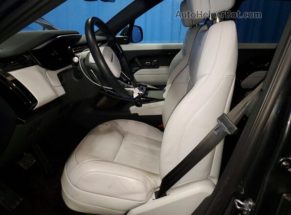 SAL1P9EU3PA105290 2023 LAND ROVER RANGE Угольный Вид салона спереди