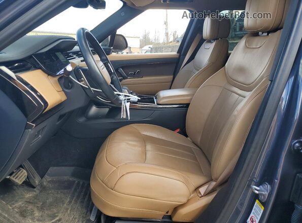 SAL1P9EU4PA120042 2023 LAND ROVER RANGE Черный Вид салона спереди