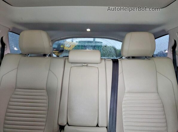 SALCJ2FX3MH883926 2021 LAND ROVER DISCOVERY White Widok tylnych siedzeń