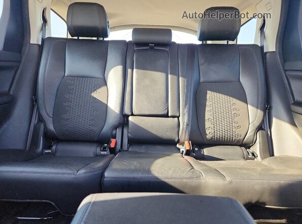 SALCP2RX6JH727773 2018 LAND ROVER DISCOVERY Белый Вид задних сидений
