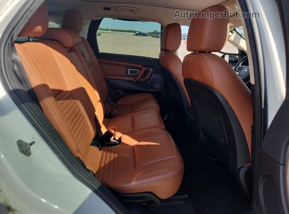 SALCT2BG1HH660063 2017 LAND ROVER DISCOVERY Белый Вид задней части салона