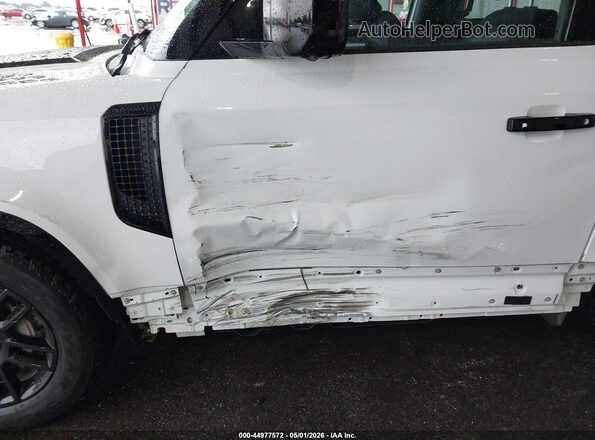 SALE26EU0P2129135 2023 LAND ROVER DEFENDER Белый Вид спереди
