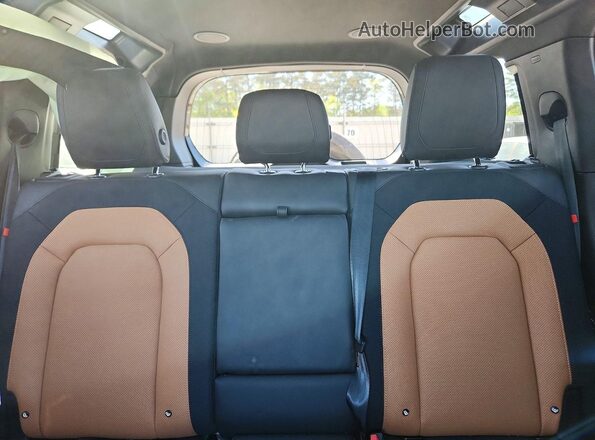 SALE27EU1P2186871 2023 LAND ROVER DEFENDER Tan Widok tylnych siedzeń