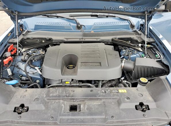 SALEJ7EU1S2439747 2025 LAND ROVER DEFENDER Blue ძრავის განყოფილების ხედი