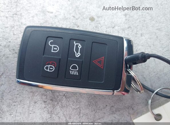 SALEJ7EX6S2396095 2025 LAND ROVER DEFENDER Белый Вид панели приборов