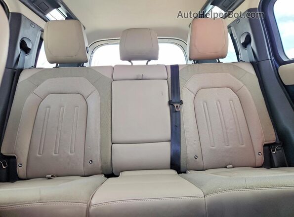 SALEP7EU4L2021277 2020 LAND ROVER DEFENDER Синий Вид задних сидений