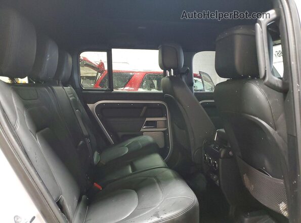 SALEPFEU3P2238268 2023 LAND ROVER DEFENDER Silver Widok wnętrza z tyłu