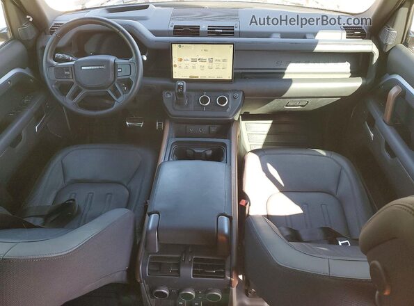 SALEX7EU2R2264157 2024 LAND ROVER DEFENDER Серебряный Вид панели приборов