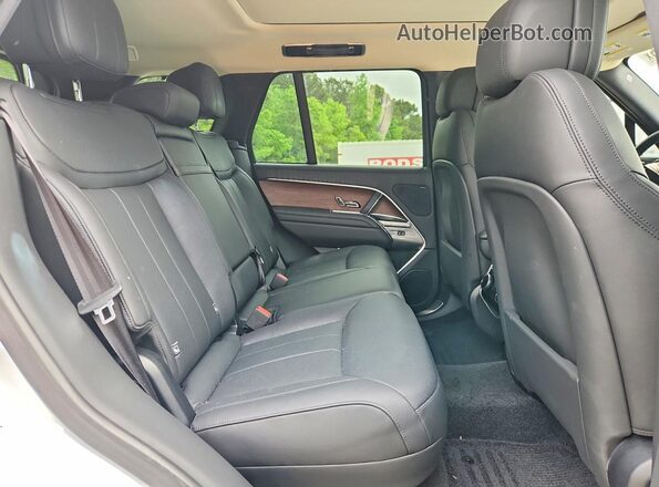 SALKP9F43SA285138 2025 LAND ROVER RANGE White Vista interior trasera