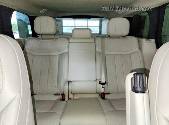 SALKP9FU0SA294105 2025 LAND ROVER RANGE Белый Вид задних сидений