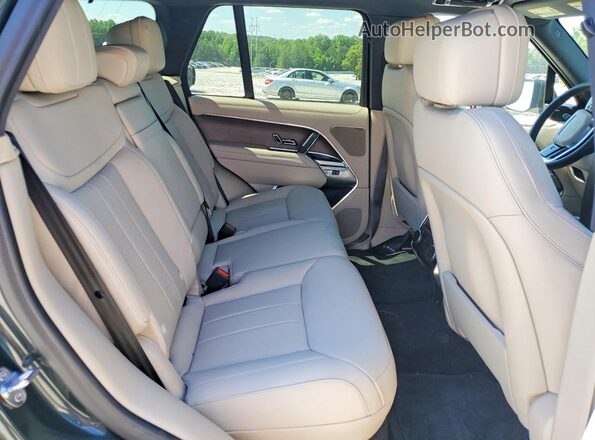 SALKP9FU7RA245753 2024 LAND ROVER RANGE Gray Rear interior view