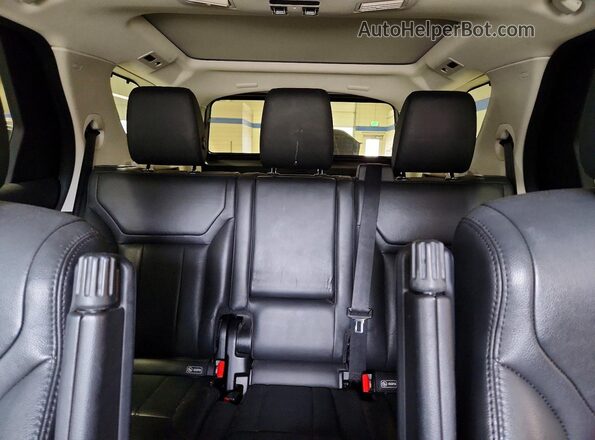 SALRG2RV1K2401473 2019 LAND ROVER DISCOVERY Белый Вид задних сидений