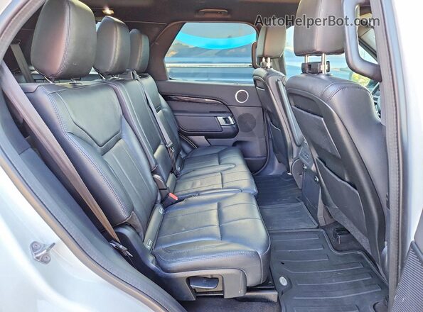 SALRG2RV9L2418930 2020 LAND ROVER DISCOVERY Белый Вид задней части салона
