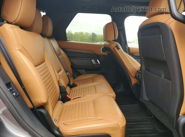 SALRHBBV3HA022044 2017 LAND ROVER DISCOVERY Серый Вид задней части салона
