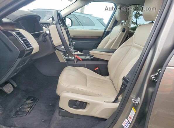SALRR2RV1K2408790 2019 LAND ROVER DISCOVERY Серый Вид салона спереди