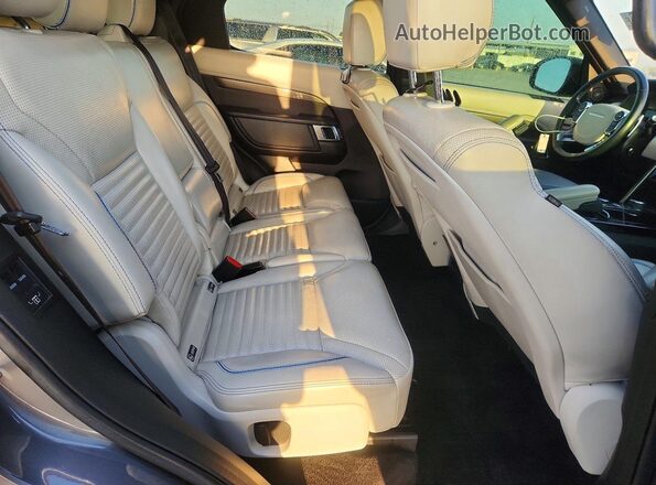 SALRR2RV3JA072242 2018 LAND ROVER DISCOVERY Серый Вид задних сидений