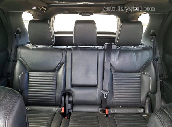 SALRT2RV2JA075358 2018 LAND ROVER DISCOVERY Белый Вид задних сидений
