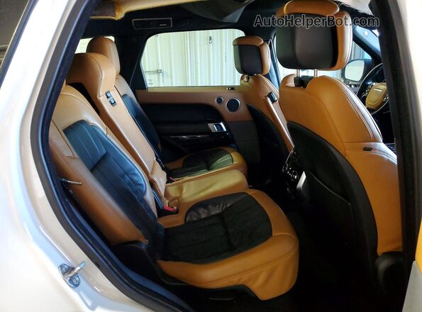 SALWV2REXKA855168 2019 LAND ROVER RANGE White Vista interior trasera