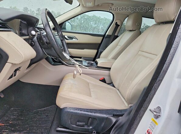 SALYB2RV6JA754404 2018 LAND ROVER RANGE Белый Вид салона спереди