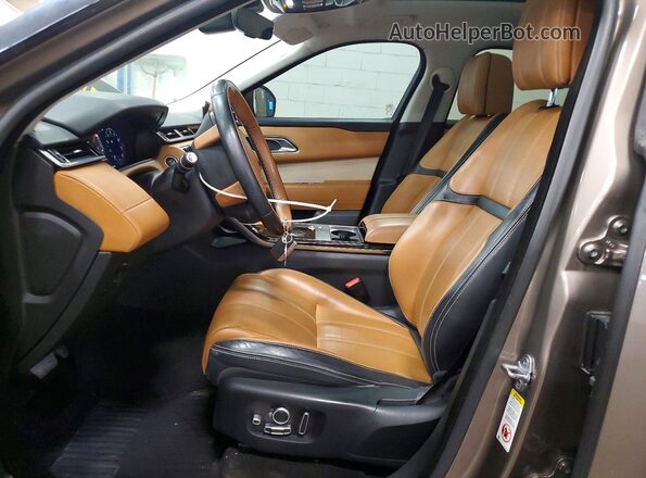 SALYC2RV2JA702894 2018 LAND ROVER RANGE Brown Вид салону спереду