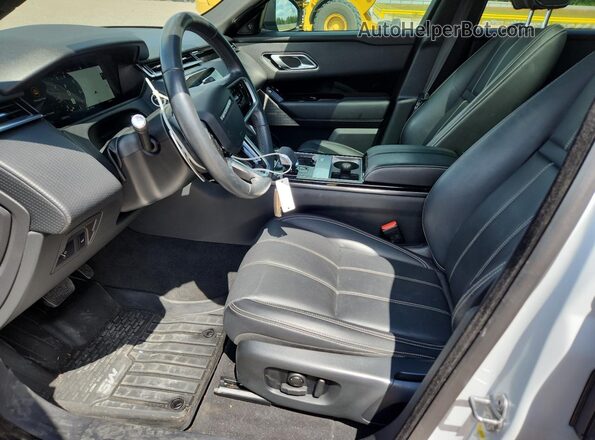 SALYJ2EX1MA318008 2021 LAND ROVER RANGE Белый Вид салона спереди