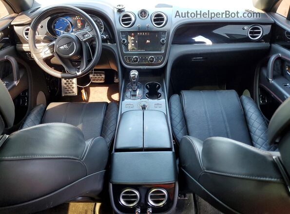SJAAC2ZV6HC015085 2017 BENTLEY BENTAYGA Черный Вид панели приборов