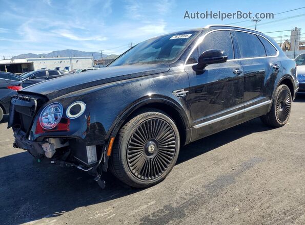 SJAAC2ZV6HC015085 2017 BENTLEY BENTAYGA Черный Передняя левая четверть