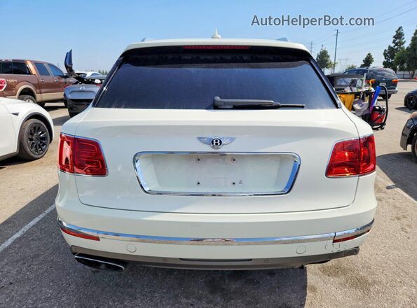SJAAC2ZV8JC017622 2018 BENTLEY BENTAYGA White Widok z tyłu
