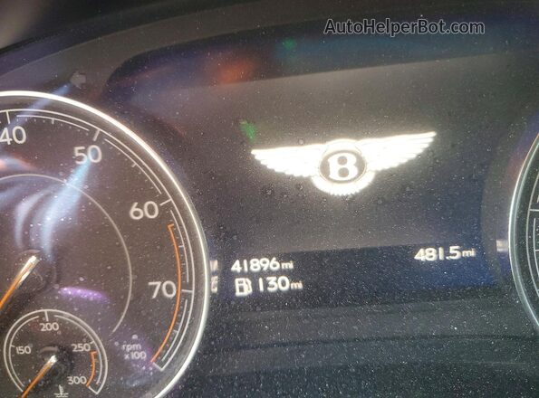 SJAAC2ZVXJC020098 2018 BENTLEY BENTAYGA Красный Вид щитка приборов