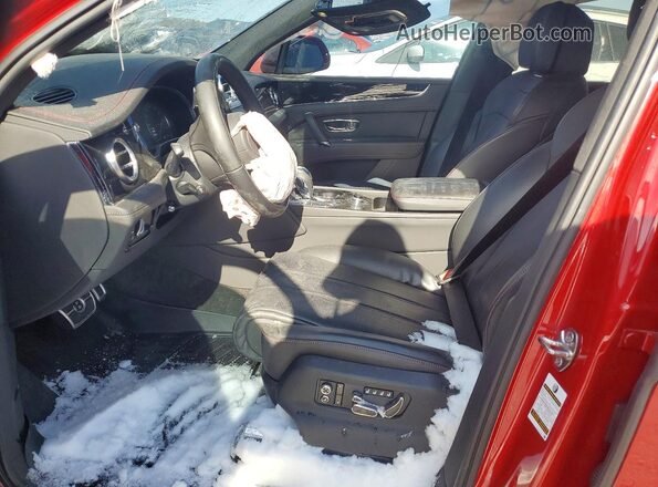 SJAAC2ZVXJC020098 2018 BENTLEY BENTAYGA Красный Вид салона спереди