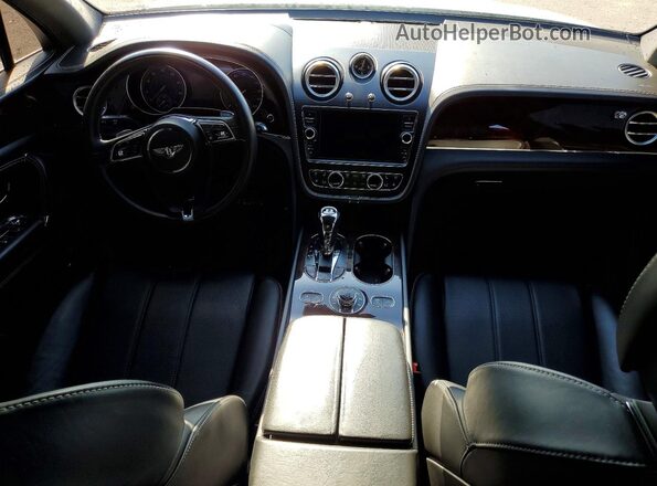 SJAAC4ZV0JC019215 2018 BENTLEY BENTAYGA White Widok deski rozdzielczej