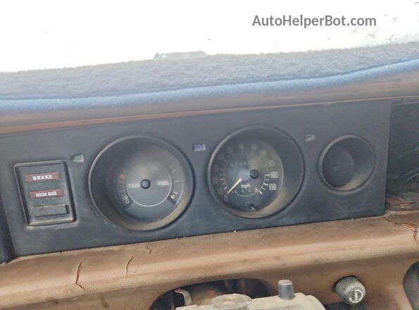 TE38061213 1976 TOYOTA COROLLA Blue Вид щитка приладів